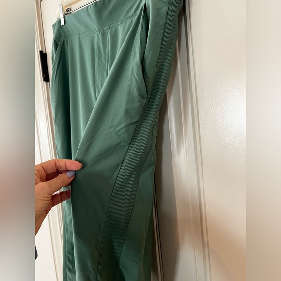 Athleta Brooklyn ankle pant - Picture 5 of 8